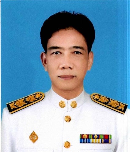 นายสมศักดิ์ เอี่ยมรอด