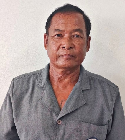 นายทองพูล ประกอบเสียง
