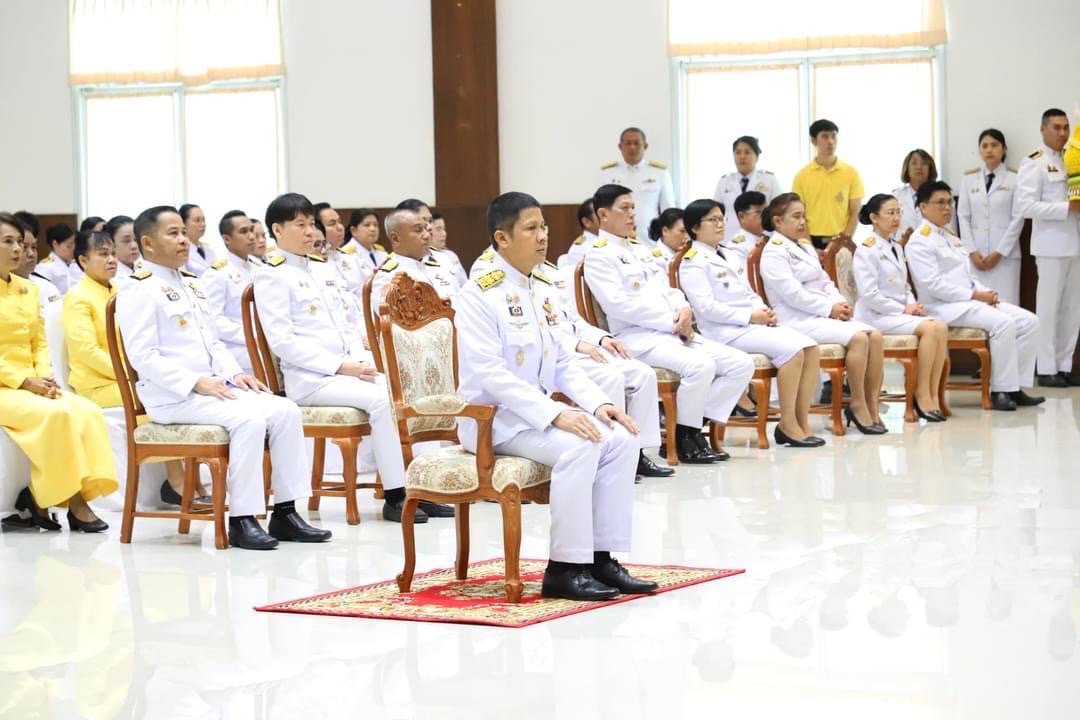 อบจ.ตาก ร่วมพิธีวางพานพุ่มดอกไม้  เนื่องในวันพระบิดาแห่งฝนหลวง 