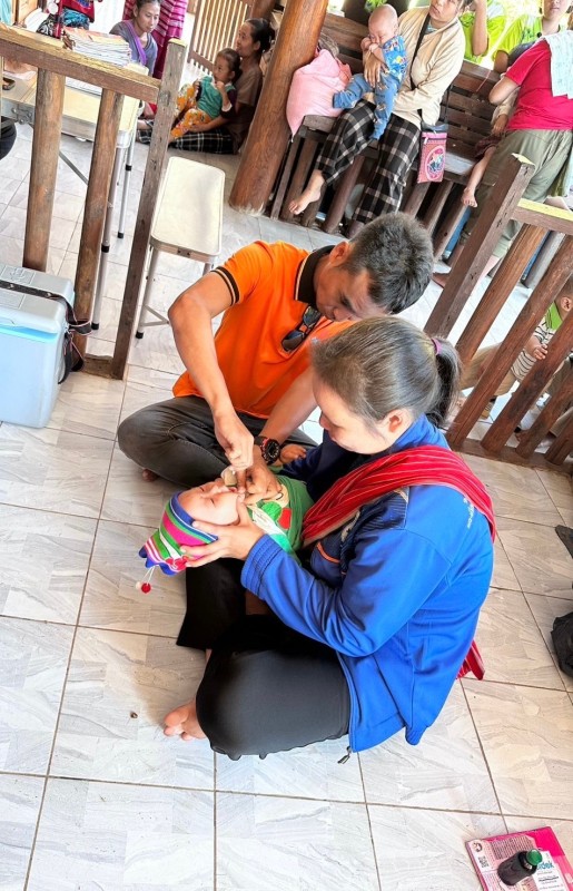 14 พ.ย.67 รพ.สต.บ้านสันป่าไร่ ออกหน่วยฉีดวัคซีนเด็กอายุ 2 เดือน ถึง 4 ปี และ นร.ป.6 หมู่ 6 บ้านห้วยกระทิง จำนวน 24 ราย พร้อมทั่งเจาะเลือดตรวจ hct , จ่ายยา para syr , ferrous syr และ ยืนยันตัวตน(Authen)