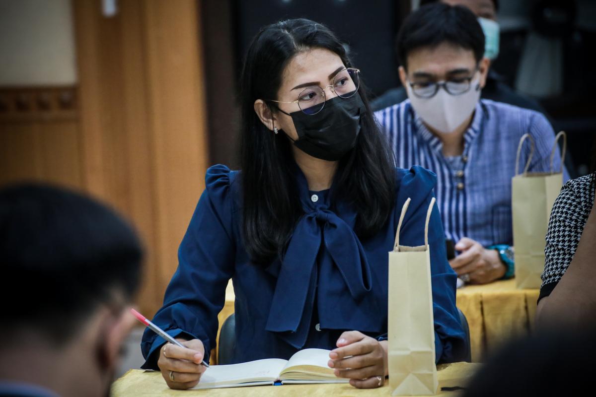 นายกองค์การบริหารส่วนจังหวัดตาก พร้อมทั้งคณะผู้บริหารและเจ้าหน้าที่ที่เกี่ยวข้อง ประชุมหารือแนวทางการผลักดันงบประมาณปี 2566