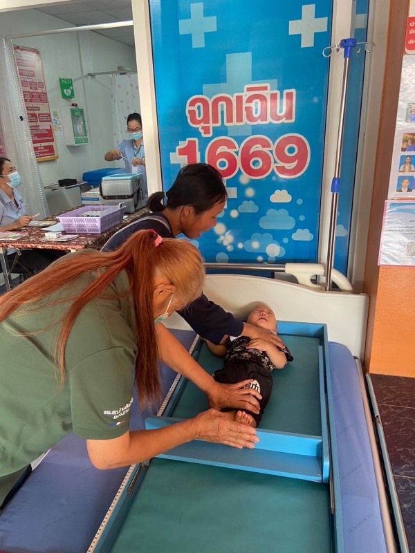 11 ธ.ค.67 รพ.สต.บ้านสันป่าไร่ ให้บริการฉีดวัคซีนเด็ก อายุ 2 เดือน ถึง 4 ปี ตรวจสุขภาพช่องปาก เจาะเลือดเพื่อตรวจหาความเข้มข้นเลือด และยืนยันตัวตน