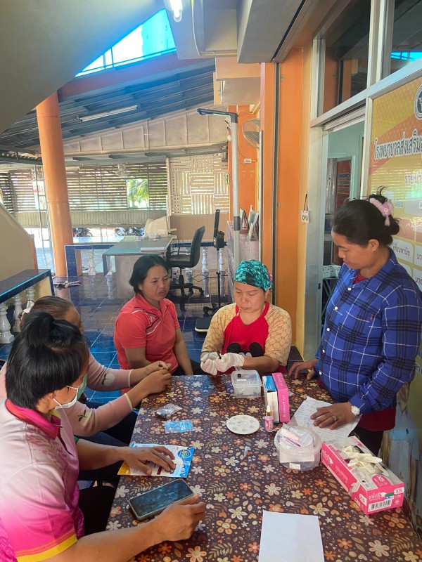 12และ17 ธ.ค. 67 รพ.สต.บ้านสันป่าไร่ร่วมกับอสม.นักวิทยาศาสตร์การแพทย์ชุมชน ตรวจสารห้ามใช้ในเครื่องสำอาง และสารสเตียรอยด์ในยาแผนโบราณ