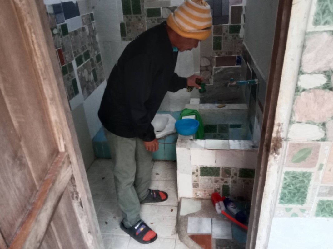 8-9/1/68 รพ.สต.บ้านสันป่าไร่ร่วมกับอาสาสมัครสาธารณสุขหมู่ที่2,3,5,6และ7 สำรวจและทำลายแหล่งเพาะพันธ์ลูกน้ำยุงลาย รอบที่ 1 เดือนมกราคม 2568