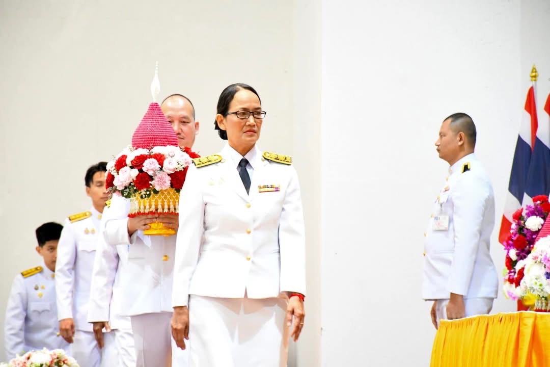 อบจ.ตาก เข้าร่วมพิธีวางพานพุ่มดอกไม้สด เนื่องในวันสมเด็จพระนเรศวรมหาราชฯ