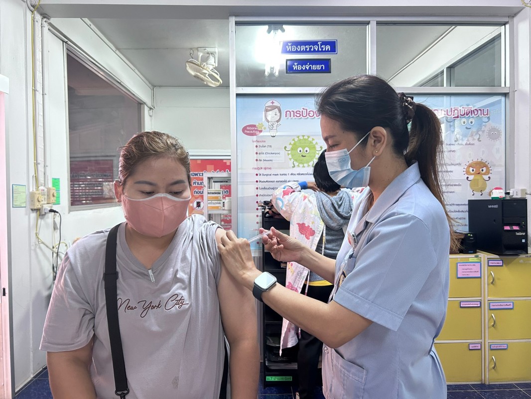 20 ม.ค.68 รพ.สต.บ้านสันป่าไร่ รณรงค์ฉีดวัคซีนป้องกันโรคมะเร็งปากมดลูก(HPV) เข็มที่ 2 ให้แก่ประชาชนกลุ่มเป้าหมาย ในช่วงสัปดาห์รณรงค์