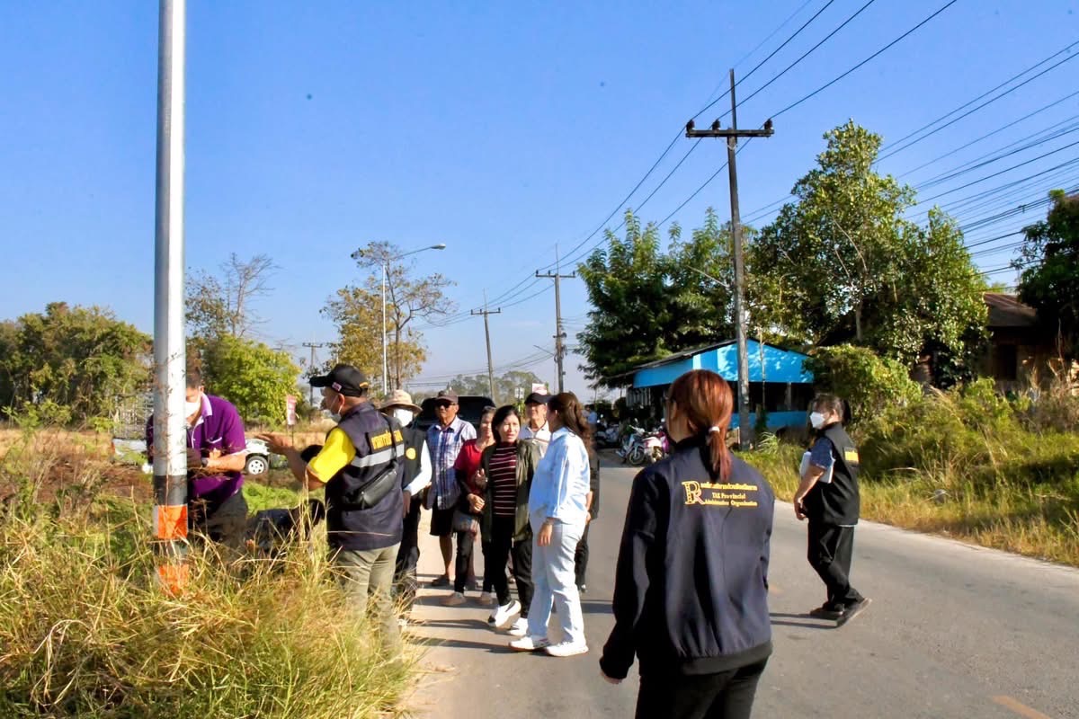 นายก อบจ.ตาก ลงพื้นที่สำรวจไฟฟ้า ในพื้นที่ ต.ท่าสายลวด อ.แม่สอด จ.ตาก