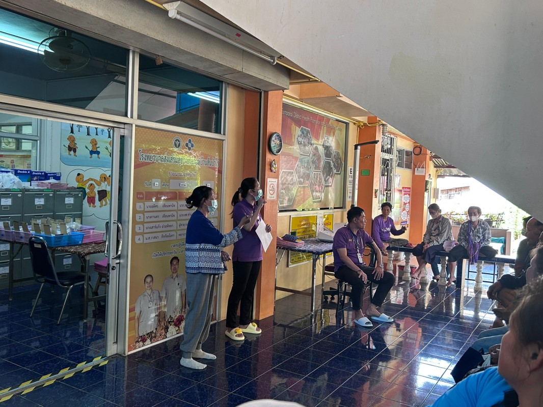 28 ม.ค.68 รพ.สต.บ้านสันป่าไร่ จ่ายยาให้แก่ผู้ป่วยโรคเบาหวาน จำนวน 23 ราย มีกิจกรรมแลกเปลี่ยนเรียนรู้ , ทบทวนความเข้าใจการทานยา และ นับจำนวนยาก่อนผู้ป่วยกลับบ้าน