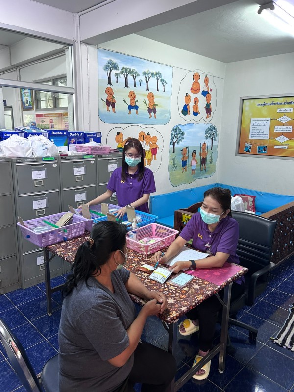 28 ม.ค.68 รพ.สต.บ้านสันป่าไร่ จ่ายยาให้แก่ผู้ป่วยโรคเบาหวาน จำนวน 23 ราย มีกิจกรรมแลกเปลี่ยนเรียนรู้ , ทบทวนความเข้าใจการทานยา และ นับจำนวนยาก่อนผู้ป่วยกลับบ้าน