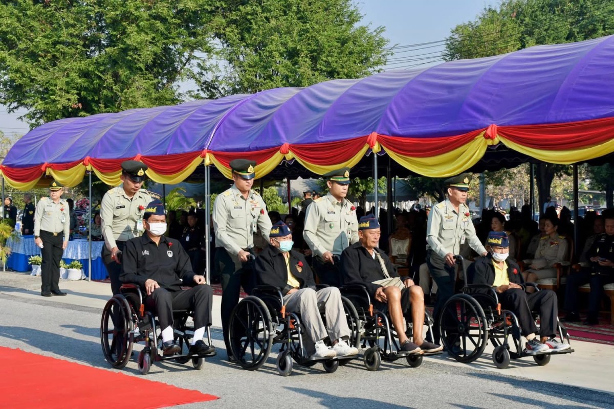 อบจ.ตาก เข้าร่วมพิธีวางพวงมาลาเนื่องในวันทหารผ่านศึก 