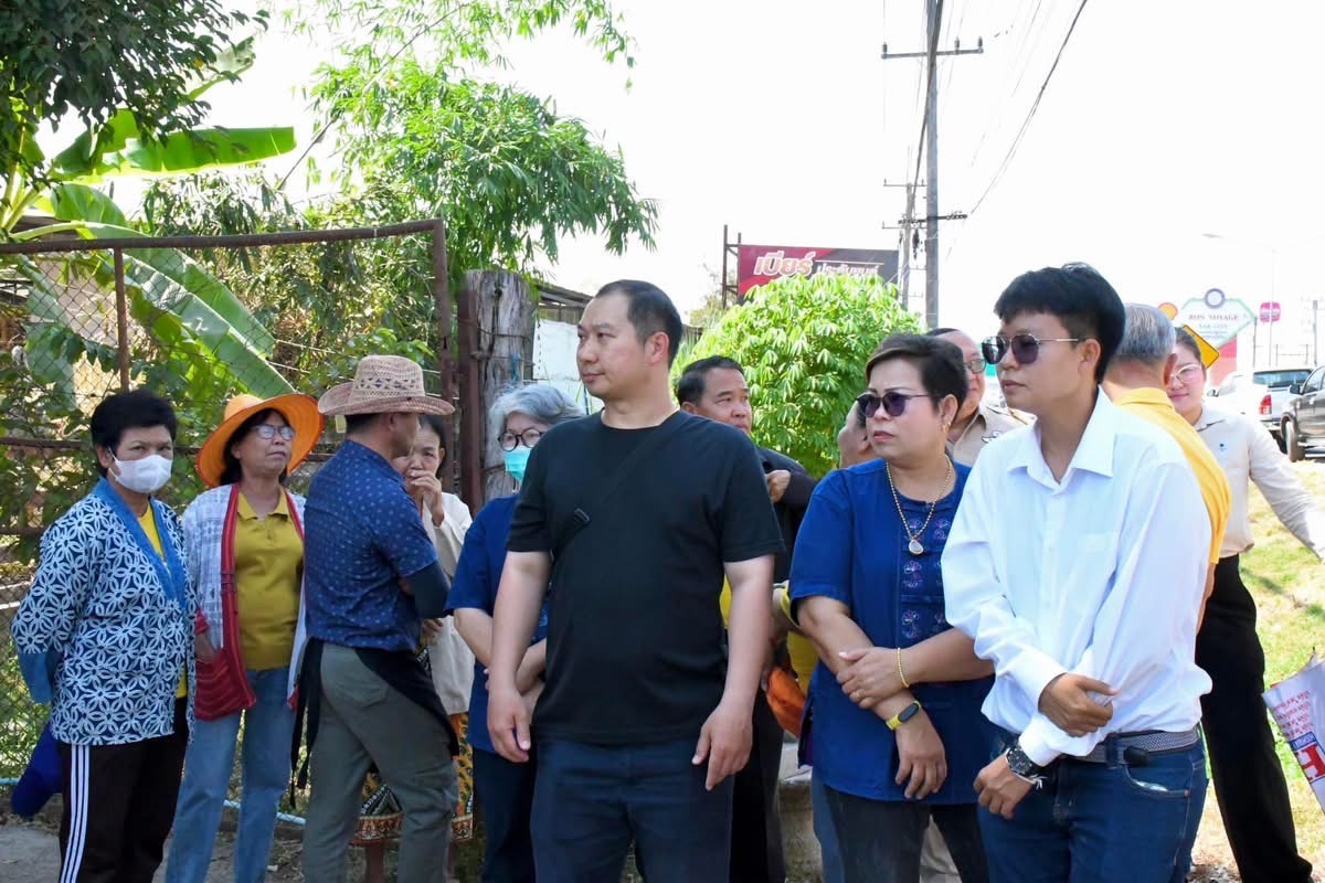 นายก อบจ.ตาก ลงพื้นที่สำรวจบริเวณชุมชนจ๊อกจอ อ.แม่สอด จ.ตาก