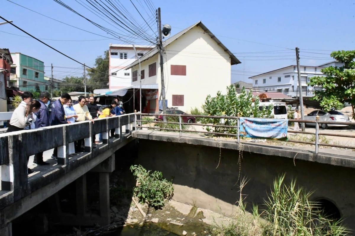 นายก อบจ.ตาก ลงพื้นที่สำรวจบริเวณชุมชนจ๊อกจอ อ.แม่สอด จ.ตาก