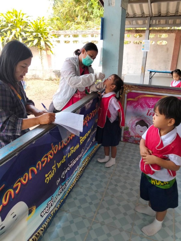 18 ก.พ.68 รพ.สต.บ้านสันป่าไร่ รณรงค์หยอดวัคซีนป้องกันโรคโปลิโอ รอบสอง ในพื้นที่รับผิดชอบ จำนวน 5 หมู่บ้าน ผู้รับบริการ เด็กไทย + เด็กต่างชาติ