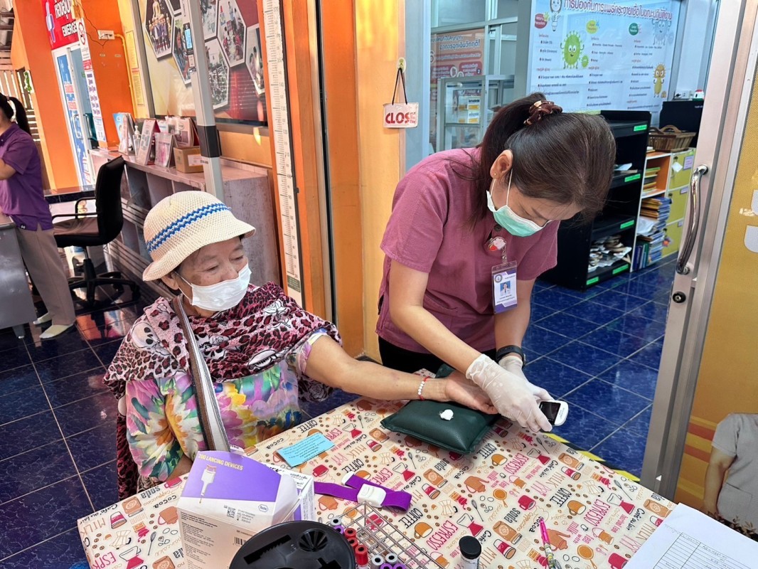 18 ก.พ.68 รพ.สต.บ้านสันป่าไร่ ให้บริการเจาะเลือด,วัดความดันโลหิต ผู้ป่วยโรคความดันโลหิตสูง (กลุ่ม2) 