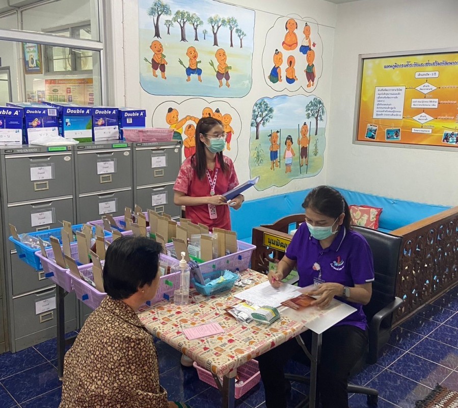 25 ก.พ.2568 เวลา 13.00 น. รพ.สต.บ้านสันป่าไร่ จ่ายยาให้แก่ผู้ป่วยโรคความดันโลหิตสูง กลุ่มที่ 2  , ทำกิจกรรมกลุ่มแลกเปลี่ยนเรียนรู้ , นับจำนวนยา และทบทวนความเข้าใจเรื่องการทานยา ก่อนผู้ป่วยกลับบ้าน