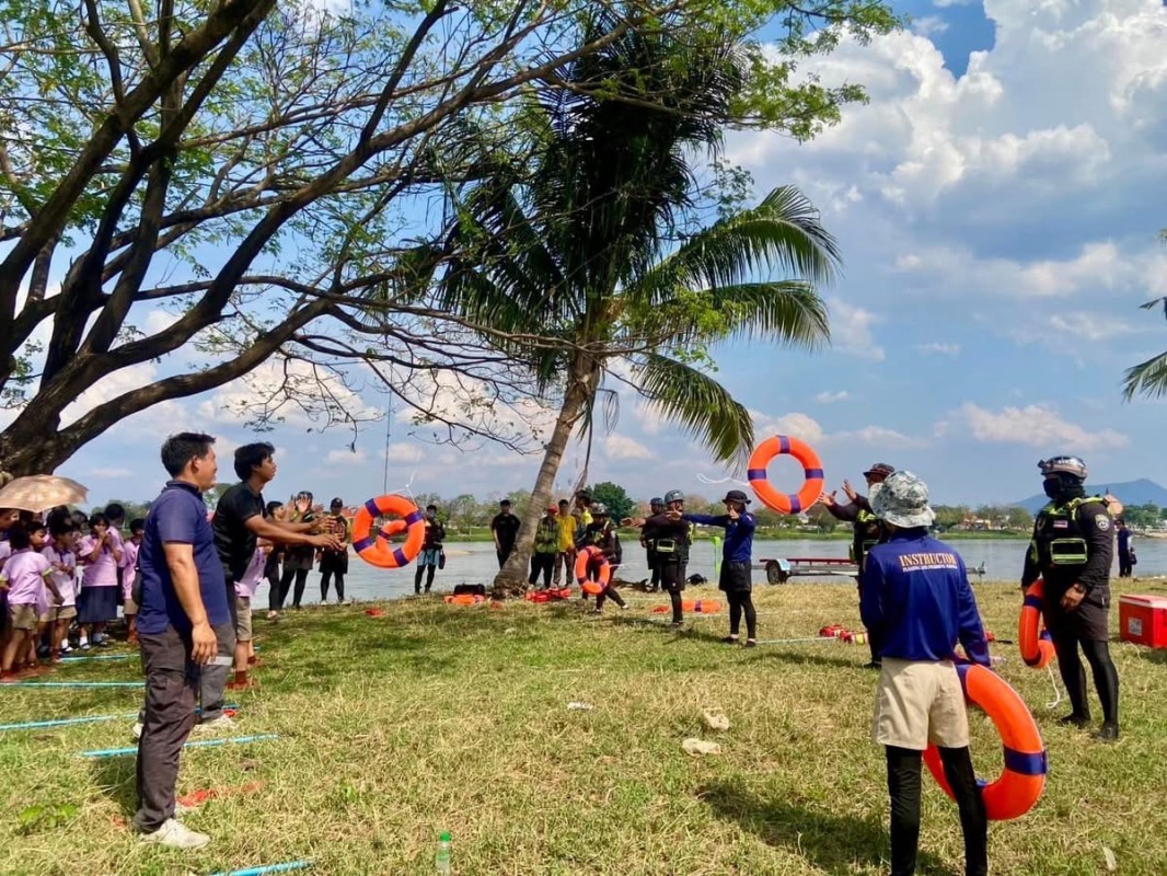 ฝ่ายป้องกันและบรรเทาสาธารณภัย อบจ.ตาก สนับสนุนวิทยากรโครงการ "ตะโกน โยน ยื่น"