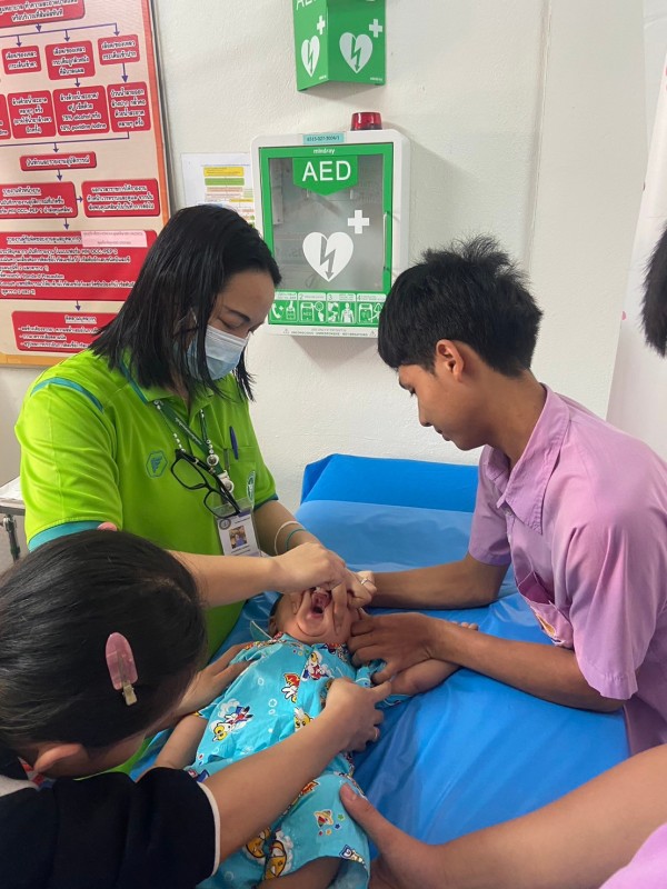12 มี.ค.68 รพ.สต.บ้านสันป่าไร่ ให้บริการฉีดวัคซีนเด็ก อายุ 2 เดือน ถึง 4 ปี จำนวน 29 คน และตรวจสุขภาพช่องปาก , เคลือบฟลูออไรด์ , ให้ทันตสุขศึกษาแก่ผู้ปกครองเด็ก , เจาะเลือดตรวจ Hct , จ่ายยา para syr และ ferrous syr