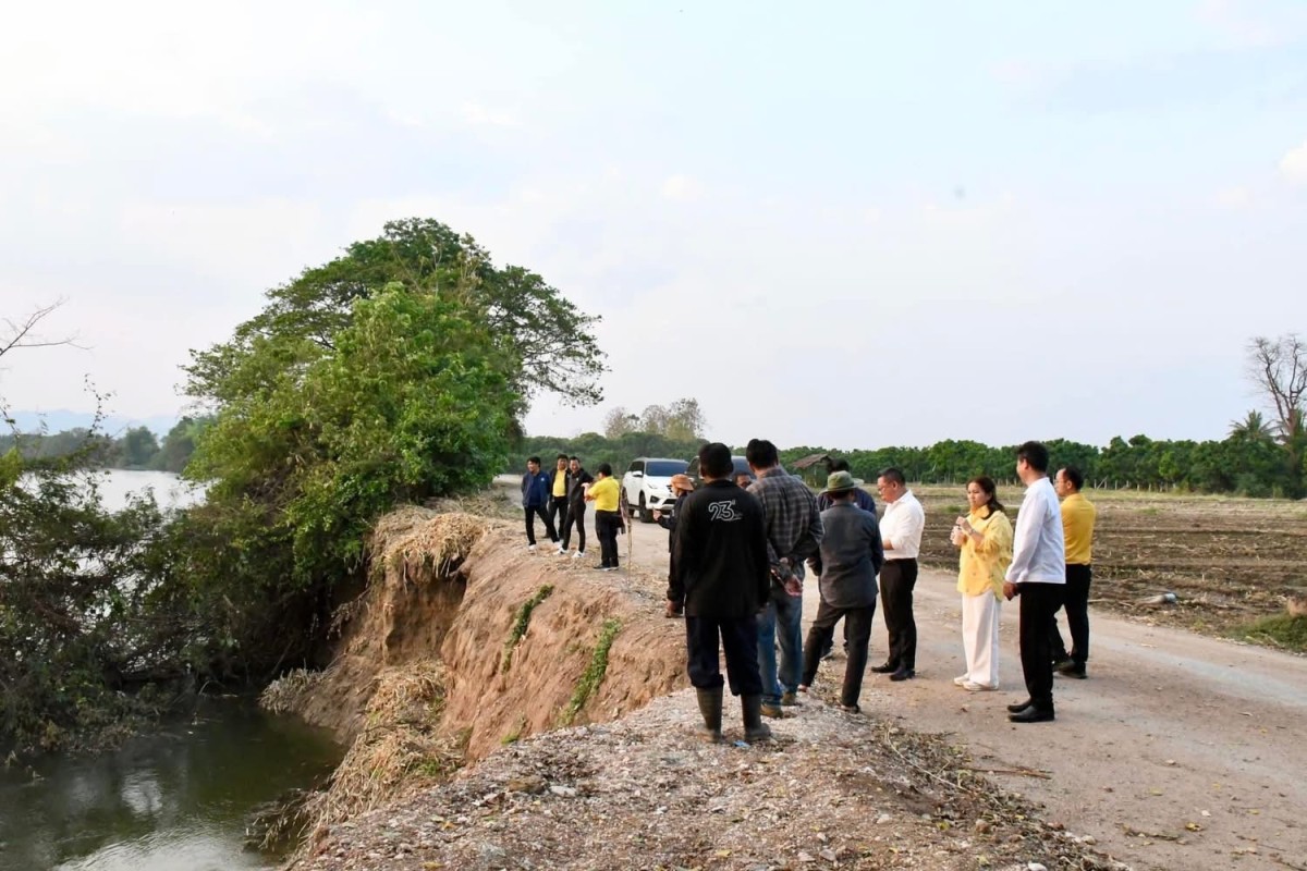 นายก อบจ.ตาก ลงพื้นที่สำรวจปัญหาแม่น้ำปิงกัดเซาะตลิ่งและถนนสายบ้านป่ายาง อ.สามเงา จ.ตาก