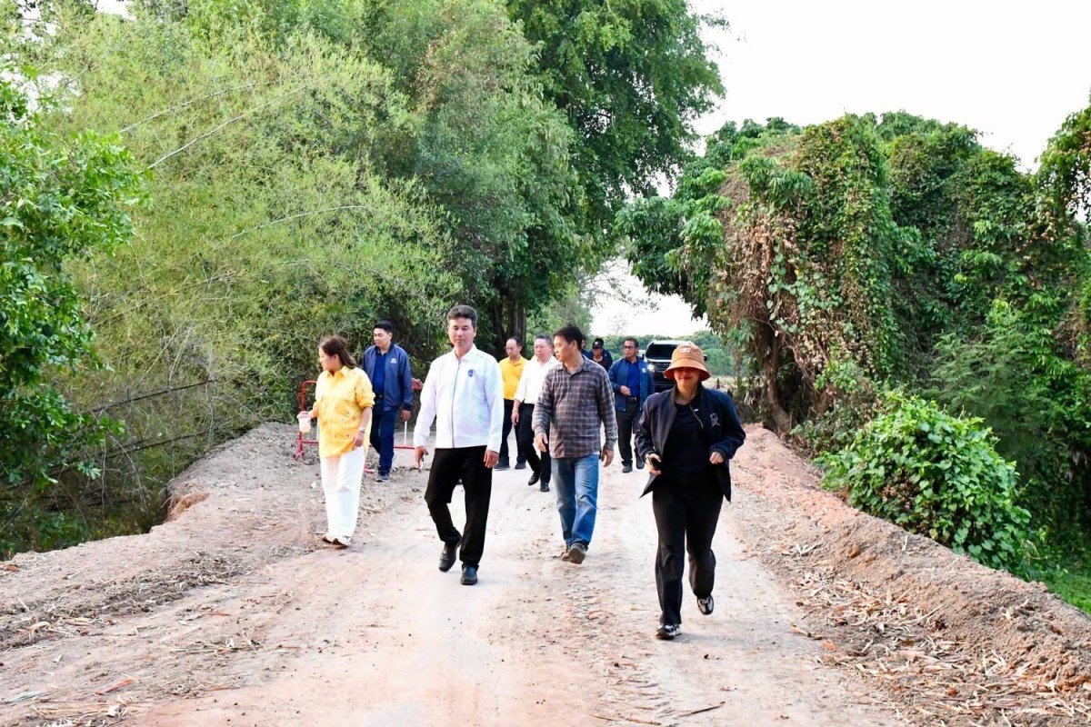 นายก อบจ.ตาก ลงพื้นที่สำรวจปัญหาแม่น้ำปิงกัดเซาะตลิ่งและถนนสายบ้านป่ายาง อ.สามเงา จ.ตาก