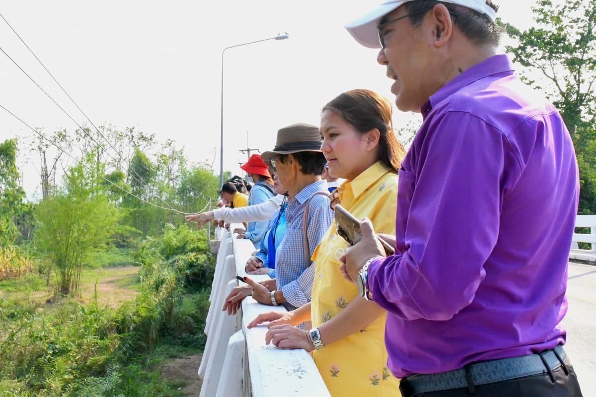 นายก อบจ.ตาก ลงพื้นที่ตรวจการทำงานของเครื่องจักรกลหนัก ในพื้นที่ ต.เชียงทอง อ.วังเจ้า จ.ตาก