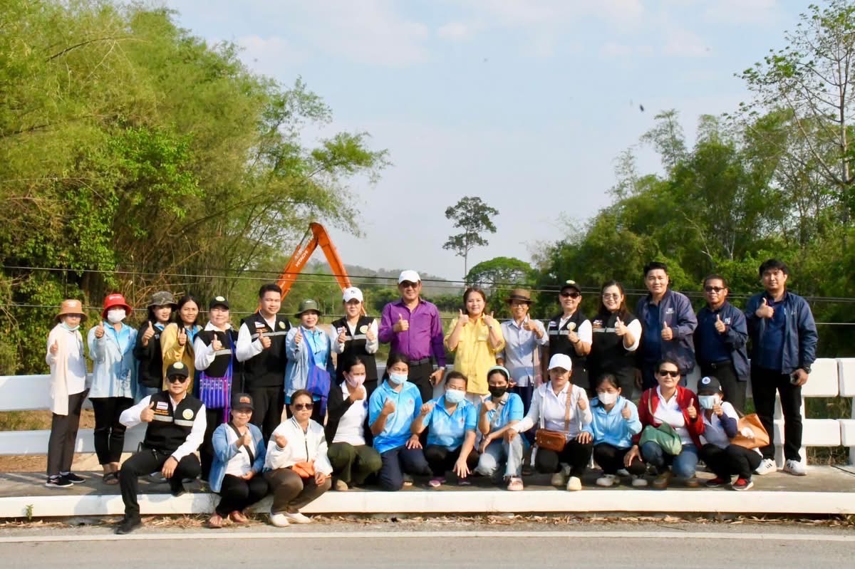 นายก อบจ.ตาก ลงพื้นที่ตรวจการทำงานของเครื่องจักรกลหนัก ในพื้นที่ ต.เชียงทอง อ.วังเจ้า จ.ตาก