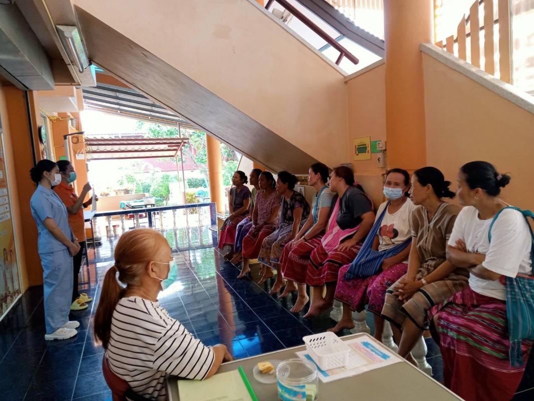 3 เม.ย.68 รพ.สต.บ้านสันป่าไร่ ตรวจคัดกรองมะเร็งปากมดลูก รอบสอง ในสตรีกลุ่มเป้าหมาย อายุ 30-60 ปี(หมู่ 2 และ 3) มีผู้มารับบริการทั้งหมด 23 ราย