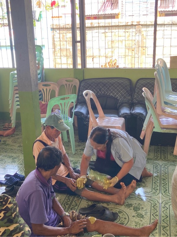 25 เม.ย. 68 รพ.สต.บ้านสันป่าไร่ ร่วมกับกลุ่มผู้สูงอายุบ้านสันป่าไร่ จัดกิจกรรมโครงการส่งเสริมสุขภาพผู้สูงวัย สร้างจิตสดใส ร่างกายแข็งแรง มีผู้สูงอายุเข้าร่วมกิจกรรม 100 คน ณ หอประชุมโรงเรียนบ้านสันป่าไร่ มีกิจกรรมให้ความรู้ด้านแพทย์แผนไทย การออกกำลังกายแล