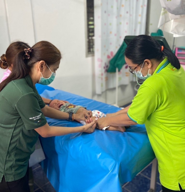 14 พ.ค.68 รพ.สต.บ้านสันป่าไร่ ฉีดวัคซีนเด็ก อายุ 2 เดือน ถึง 4 ปี จำนวน 38 ราย และ ตรวจสุขภาพช่องปาก,เคลือบฟลูออไรด์,ให้ทันตสุขศึกษาแก่ผู้ปกครองเด็ก,เจาะเลือดตรวจhct,จ่ายยา para syr , ferrous syr