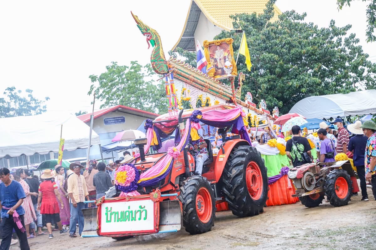 นายก อบจ.ตาก  สนับสนุนงบประมาณเพิ่ม เป็นจำนวนเงิน 200,000 บาท ร่วมสืบสานประเพณีบุญบั้งไฟ