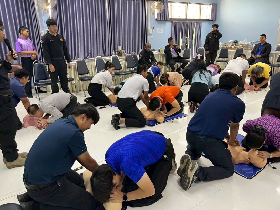 ศูนย์ป้องกันและบรรเทาสาธารณะภัย อบจ.ตาก อบรมให้ความรู้ การส่งเสริมความปลอดภัยในสถานศึกษา