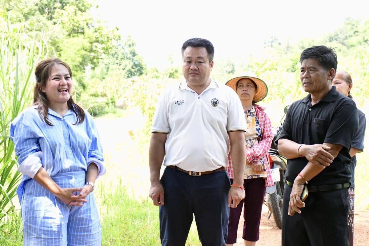 นายกจอย ลงพื้นที่สำรวจสะพานไม้  ต.แม่กลอง เชื่อม ต.โมโกร อ.อุ้มผาง จ.ตาก 