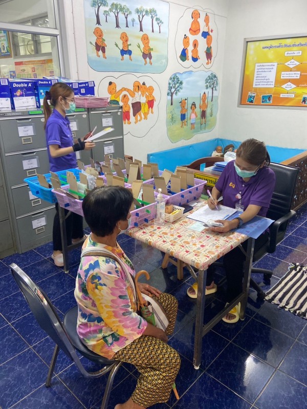 27 พ.ค.68 รพ.สต.บ้านสันป่าไร่ ทำกิจกรรมกลุ่มแลกเปลี่ยนเรียนรู้พร้อมจ่ายยาให้แก่ผู้ป่วยโรคความดันโลหิตสูง(กลุ่มที่ 3) จำนวน 48 ราย , นับจำนวนยา และ ทบทวนความเข้าใจการทานยาก่อนกลับบ้าน