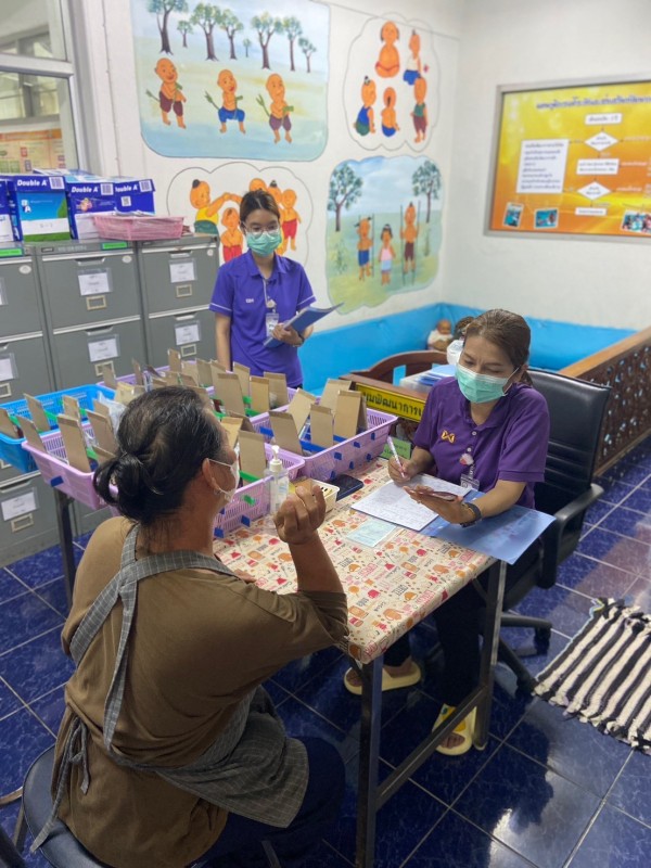 27 พ.ค.68 รพ.สต.บ้านสันป่าไร่ ทำกิจกรรมกลุ่มแลกเปลี่ยนเรียนรู้พร้อมจ่ายยาให้แก่ผู้ป่วยโรคความดันโลหิตสูง(กลุ่มที่ 3) จำนวน 48 ราย , นับจำนวนยา และ ทบทวนความเข้าใจการทานยาก่อนกลับบ้าน