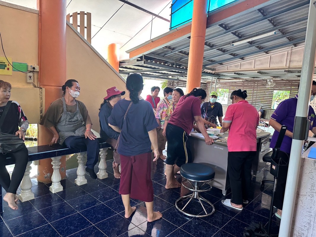 27 พ.ค.68 รพ.สต.บ้านสันป่าไร่ ทำกิจกรรมกลุ่มแลกเปลี่ยนเรียนรู้พร้อมจ่ายยาให้แก่ผู้ป่วยโรคความดันโลหิตสูง(กลุ่มที่ 3) จำนวน 48 ราย , นับจำนวนยา และ ทบทวนความเข้าใจการทานยาก่อนกลับบ้าน