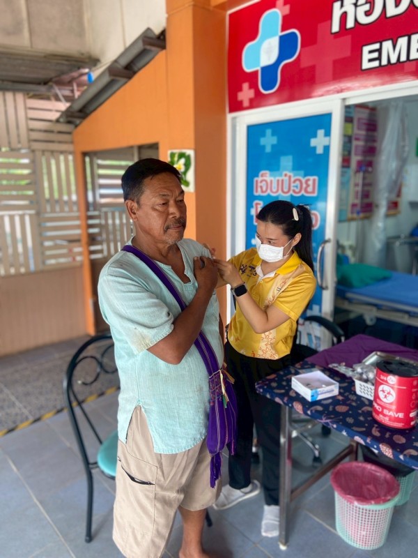 5 มิ.ย.68 รพ.สต.บ้านสันป่าไร่ รณรงค์ฉีดวัคซีนป้องกันไข้หวัดใหญ่ ประจำปี 2568 กลุ่มเสี่ยง (รอบสอง หมู่ 2,3,5) มีผู้มารับบริการ 53 ราย รวม 2 รอบ มีผู้รับบริการ 123 ราย และจะรณรงค์รอบสาม รอบสุดท้าย (กลุ่มเสี่ยง หมู่ 6,7) ในวันที่ 9 มิ.ย.68