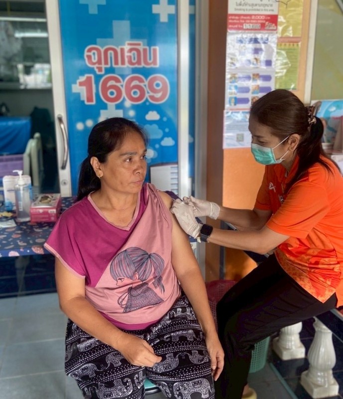 5 มิ.ย.68 รพ.สต.บ้านสันป่าไร่ รณรงค์ฉีดวัคซีนป้องกันไข้หวัดใหญ่ ประจำปี 2568 กลุ่มเสี่ยง (รอบสอง หมู่ 2,3,5) มีผู้มารับบริการ 53 ราย รวม 2 รอบ มีผู้รับบริการ 123 ราย และจะรณรงค์รอบสาม รอบสุดท้าย (กลุ่มเสี่ยง หมู่ 6,7) ในวันที่ 9 มิ.ย.68