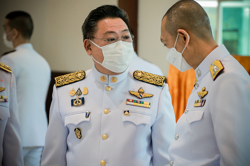 นายก อบจ.ตาก ร่วมพิธีวางพานพุ่มและพิธีถวายบังคม เนื่องในวันคล้ายวันพระบรมราชสมภพ พระบาทสมเด็จพระบรมชนกาธิเบศร มหาภูมิพลอดุลยเดชมหาราช บรมนาถบพิตร วันชาติ และวันพ่อแห่งชาติ 5 ธันวาคม 2564