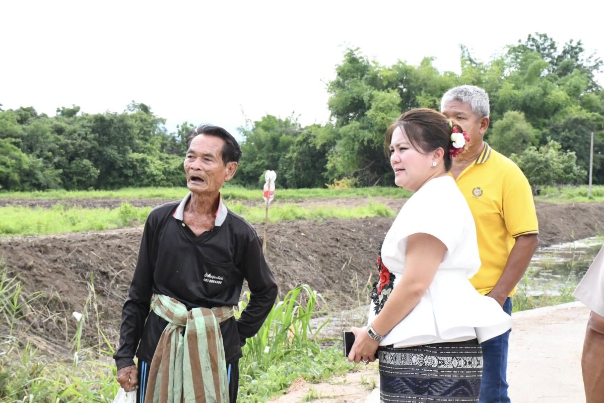  นายกจอย ลงพื้นที่ติดตามการทำงานของเครื่องจักรกลในพื้นที่ ต.วังหิน อ.เมือง จ.ตาก 