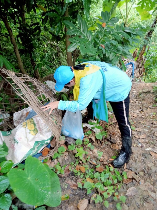 8 มิถุนายน 2568 รพ.สต.บ้านสันป่าไร่ร่วมกับอาสาสมัครสาธารณสุขหมู่ที่2,3,5,6และ7 ผู้นำชุมชน และจิตอาสา รณรงค์สำรวจและทำลายแหล่งเพาะพันธ์ลูกน้ำยุลาย จำนวน 697 หลังคาเรือน ภาชนะทั้งหมด 4460 ชิ้น พบลูกน้ำ 186 ชิ้น ภาชนะที่พบลูกน้ำยุงลายทำลายโดยการเทน้ำทิ้ง
