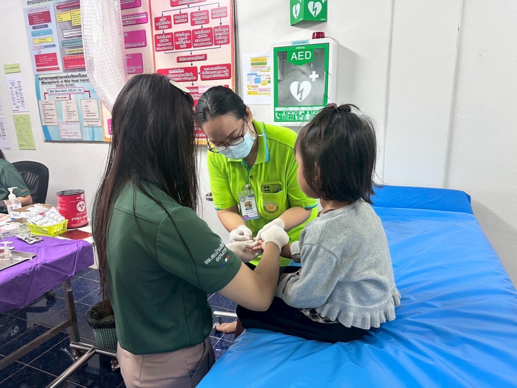 11 มิ.ย.68 รพ.สต.บ้านสันป่าไร่ ฉีดวัคซีนเด็ก อายุ 2 เดือน ถึง 4 ปี จำนวน 20 ราย และตรวจสุขภาพช่องปาก,เคลือบฟลูออไรด์,ให้ทันตสุขศึกษาแก่ผู้ปกครองเด็ก,เจาะเลือดตรวจ Hct,จ่ายยา para syrและferrous syr