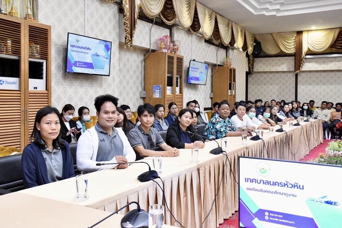 นายกจอย (นายก อบจ.ตาก) นำทีมอบจ. ตาก ร่วมงานแม่สอดไพรด์ 2025