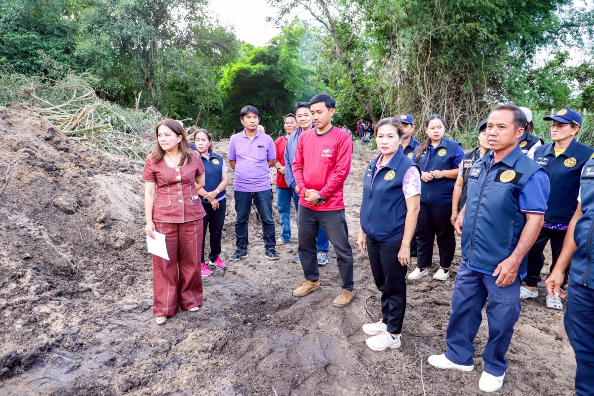 นายกจอย นายก อบจ.ตากสนับสนุนเครื่องจักรพร้อมน้ำมันเชื้อเพลิง ลงพื้นที่ช่วยเหลือพี่น้องประชาชน งบประมาณ 150,000 บาท