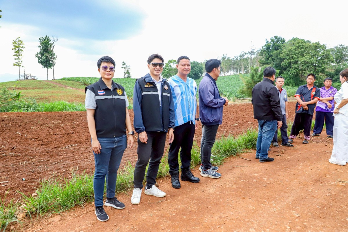  นายกจอย นายก อบจ.ตาก สนับสนุนเครื่องจักรพร้อมน้ำมันเชื้อเพลิง งบประมาณ 120,000 บาท