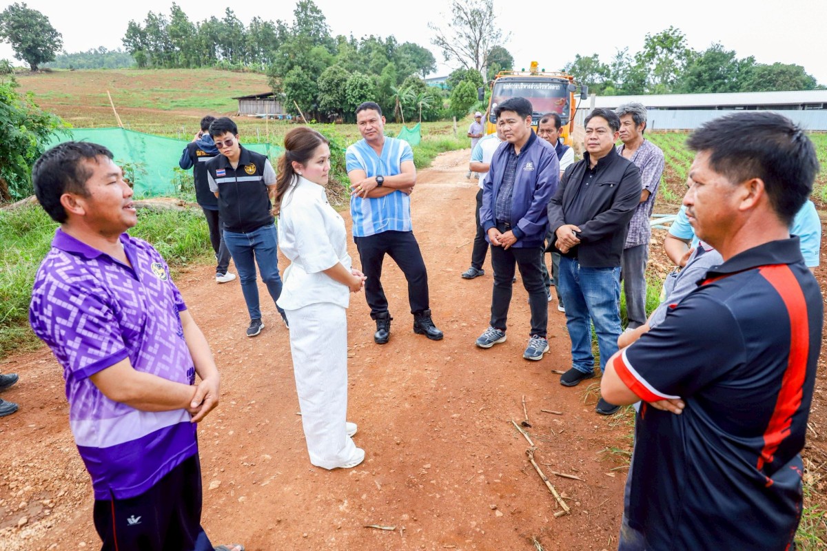  นายกจอย นายก อบจ.ตาก สนับสนุนเครื่องจักรพร้อมน้ำมันเชื้อเพลิง งบประมาณ 120,000 บาท