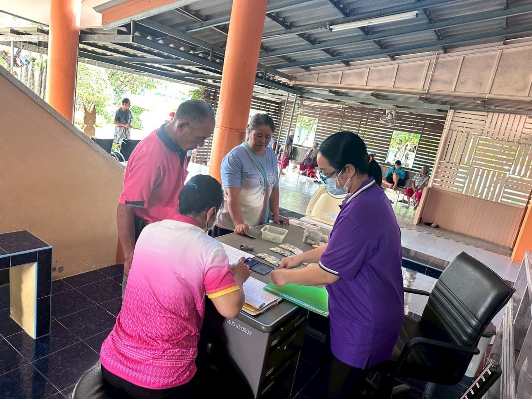 24 มิ.ย.68 รพ.สต.บ้านสันป่าไร่ จ่ายยาให้แก่ผู้ป่วยโรคความดันโลหิตสูง(กลุ่มที่ 3) จำนวน 43 ราย