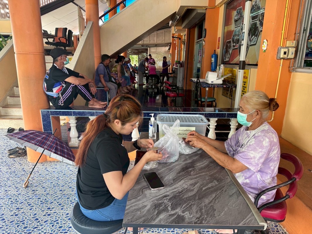 24 มิ.ย.68 รพ.สต.บ้านสันป่าไร่ จ่ายยาให้แก่ผู้ป่วยโรคความดันโลหิตสูง(กลุ่มที่ 3) จำนวน 43 ราย