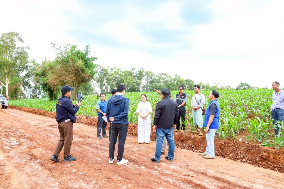 นายกจอย นายก อบจ.ตาก  สนับสนุนเครื่องจักรพร้อมน้ำมันเชื้อเพลิง งบประมาณ 300,000 บาท