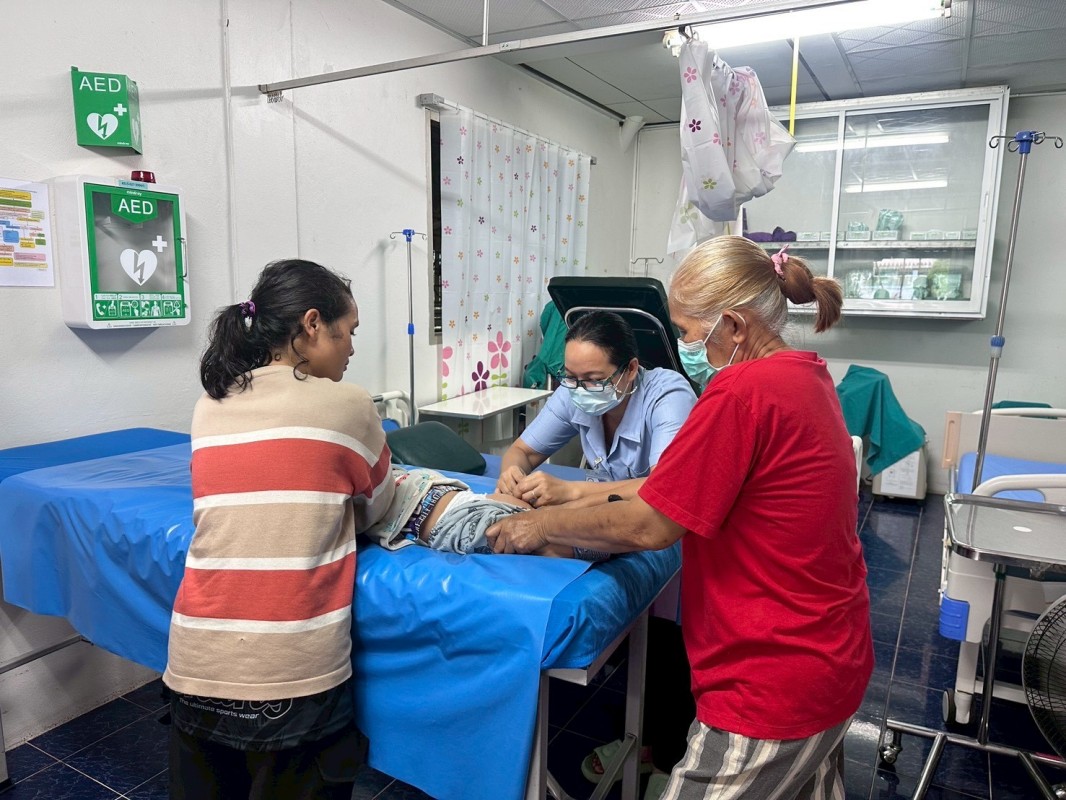 30 มิ.ย.68 รพ.สต.บ้านสันป่าไร่ ฉีดวัคซีนป้องกันไข้หวัดใหญ่ เข็มที่ 2 ให้แก่เด็กอายุ 6 เดือน ถึง 2 ปี 11 เดือน จำนวน 27 ราย