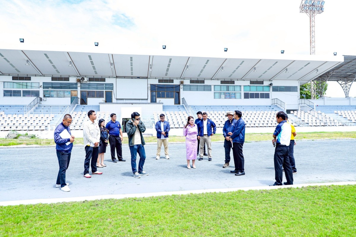 นายกจอย นายก อบจ.ตาก ลงพื้นที่ตรวจงาน การเตรียมการปรับปรุงสนามกีฬา อบจ.ตาก ในเฟสที่ 2 งบประมาณ 27,850,000 บาท