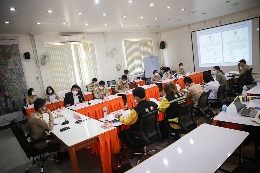 นายก อบจ.ตาก ในฐานะผู้อำนวยการอุทยานธรณีไม้กลายเป็นหินจังหวัดตาก เข้าร่วมการประชุมปรึกษาหารือการพัฒนาและขับเคลื่อนอุทยานธรณีไม้กลายเป็นหินตาก